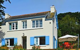 Pretty Breton Holiday Home In A Top Location